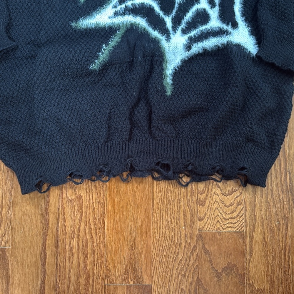 Super Soft Spider Web Perfect for Halloween Sweater - Picture 14 of 15